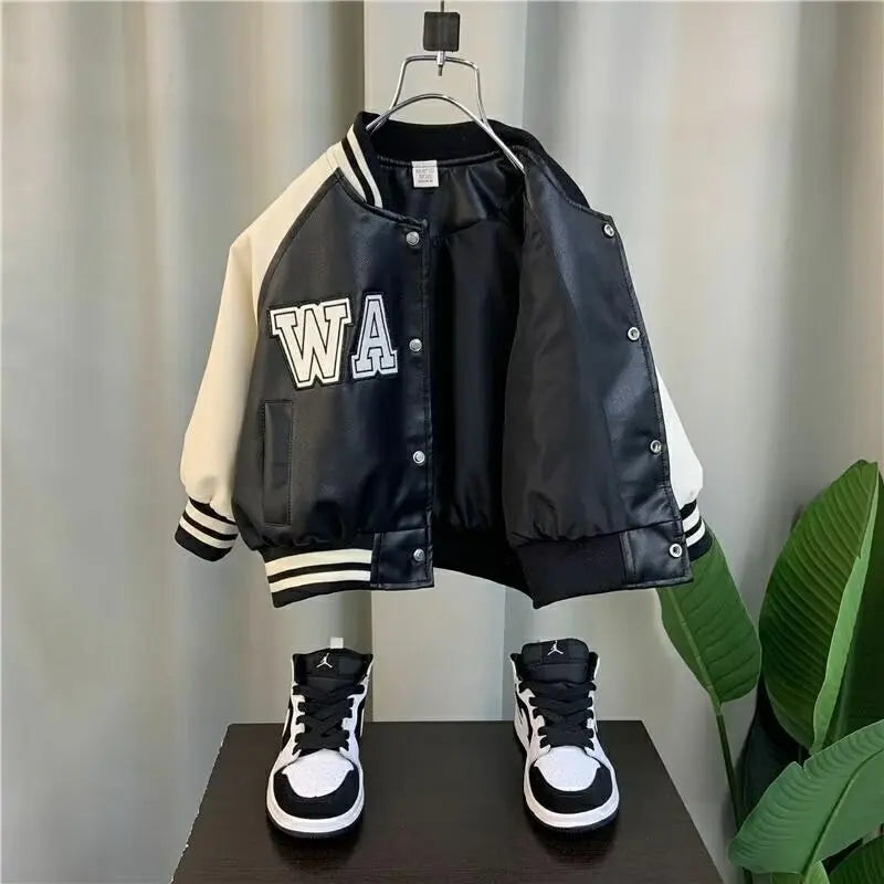 Jungen Puffer-Lederjacken mit Schriftzug