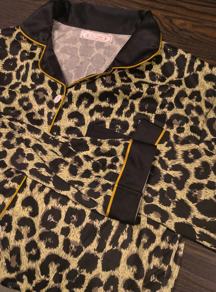 Damen Pyjama Set im Leopardenmuster